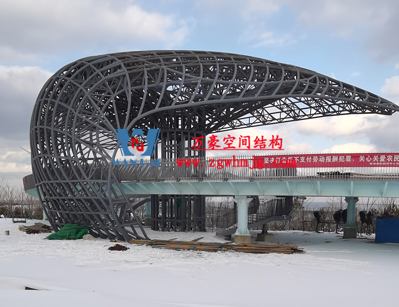 什么是異形鋼結(jié)構(gòu)？復(fù)雜空間異形鋼結(jié)構(gòu)該如何選擇廠家？