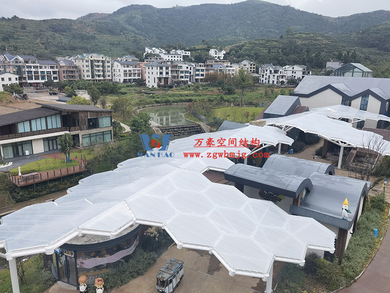 ETFE膜結(jié)構(gòu)建筑有哪些優(yōu)勢？ETFE膜結(jié)構(gòu)材料對比其他材料有哪些優(yōu)點？