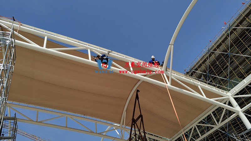 勞動最光榮，致敬一線工作者！