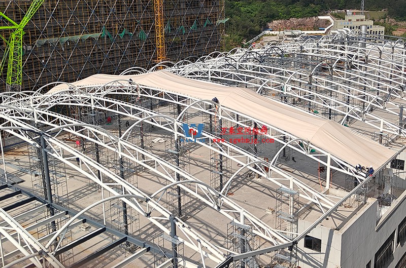 勞動最光榮，致敬一線工作者！