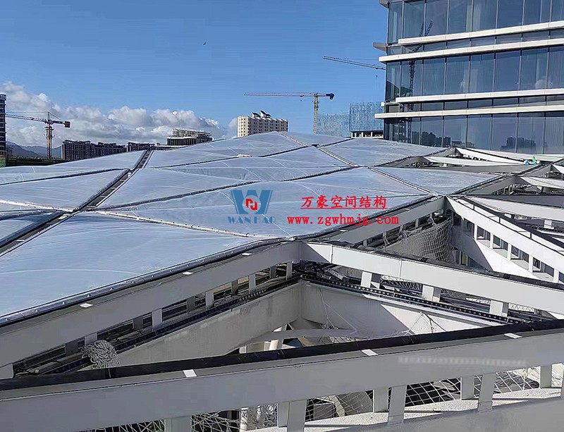 縱使烈日炎炎,腳步從未止歇!海南這個ETFE氣枕膜項目施工進度有最新消息 縱使烈日炎炎,腳步從未止歇!海南這個ETFE氣枕膜項目施工進度有最新消息