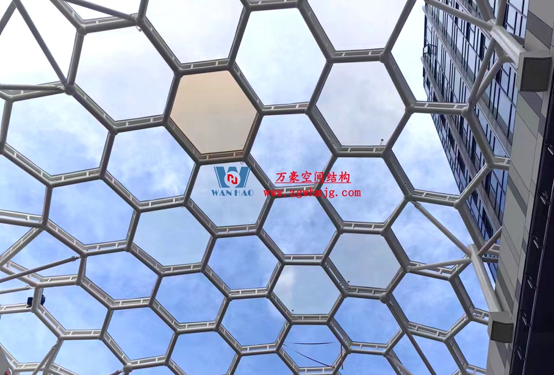 已完工，這個ETFE氣枕商業(yè)天幕閃亮登場！