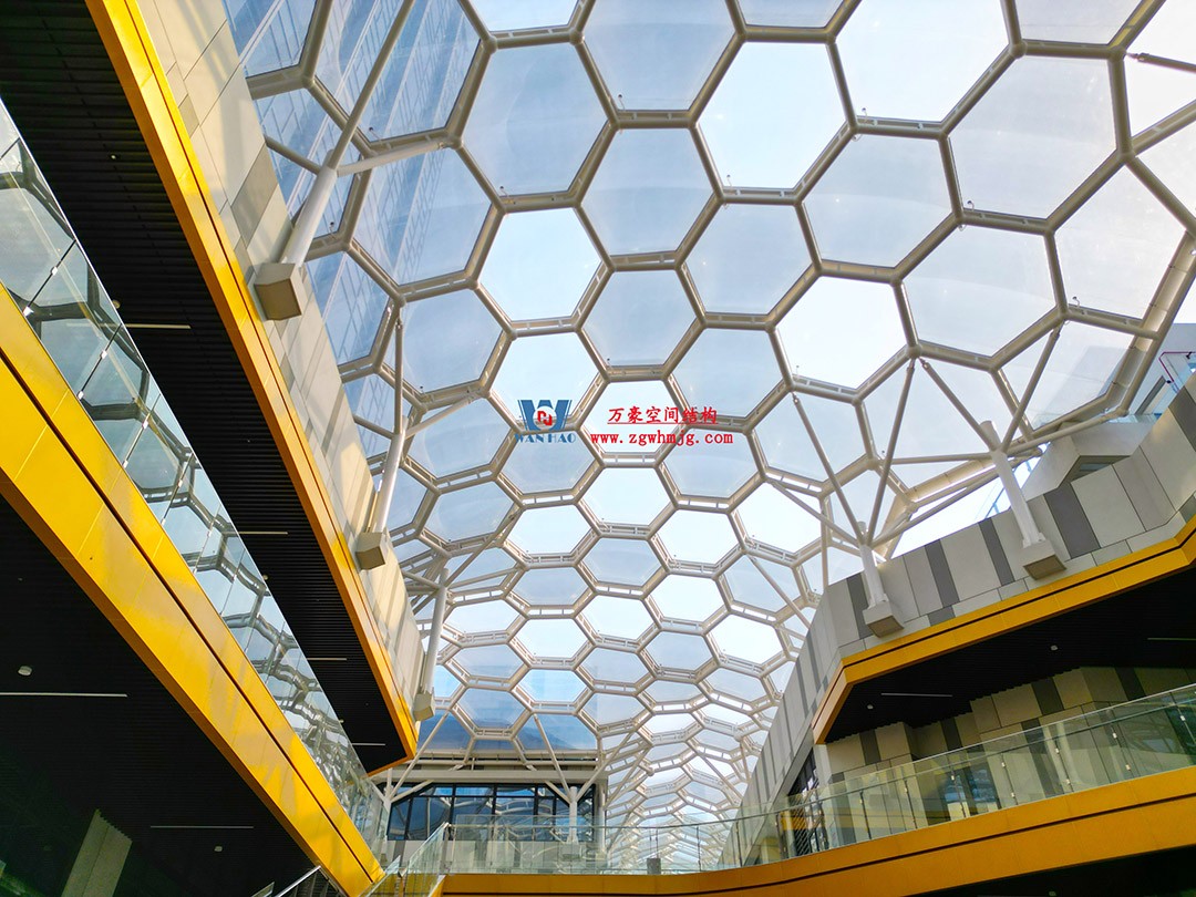 已完工，這個ETFE氣枕商業(yè)天幕閃亮登場！