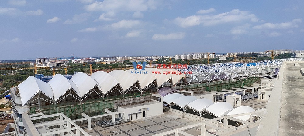 施工加速，這個PTFE膜結構天幕即將完工！