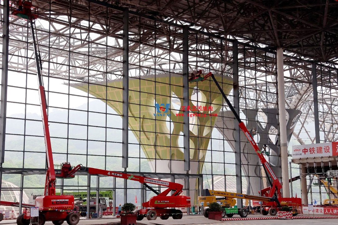 提檔提速，ETFE氣枕膜結構天窗正在火熱施工安裝中