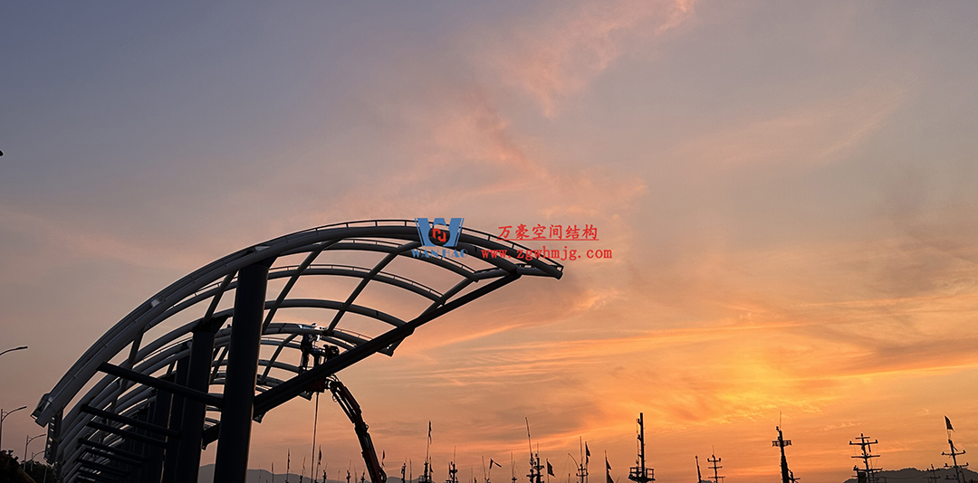 全面加速建設(shè)，創(chuàng)建優(yōu)質(zhì)精品工程