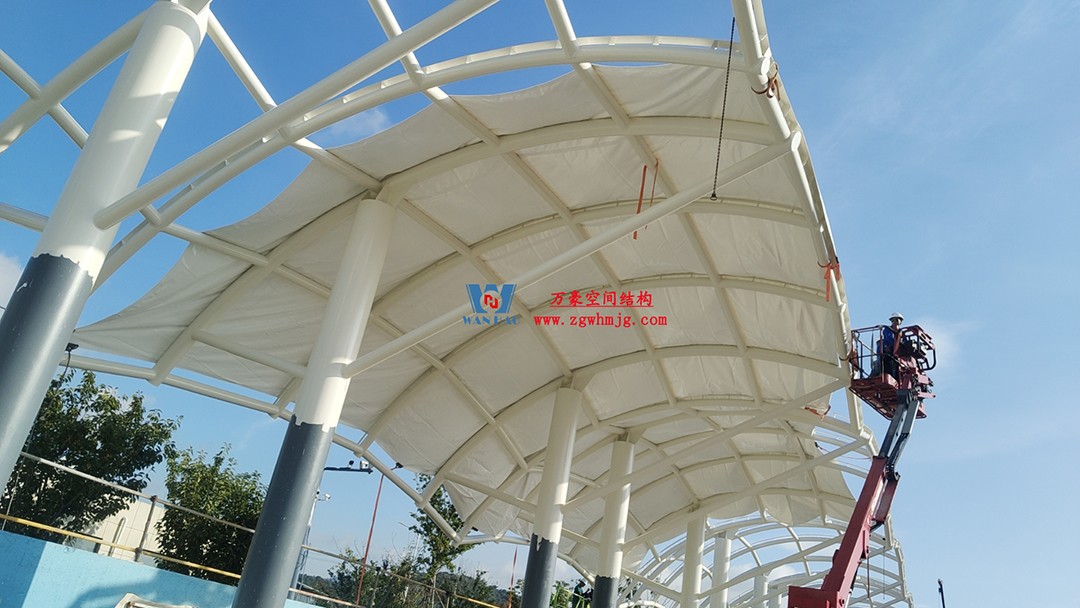 全面加速建設(shè)，創(chuàng)建優(yōu)質(zhì)精品工程