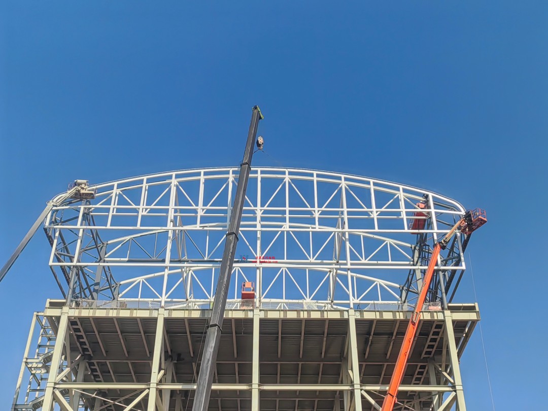 馭風逐沙,織就賽道美學——比亞迪紹興嵊州賽車場干拔沙坡觀景平臺鋼膜結(jié)構(gòu) 馭風逐沙,織就賽道美學——比亞迪紹興嵊州賽車場干拔沙坡觀景平臺鋼膜結(jié)構(gòu)