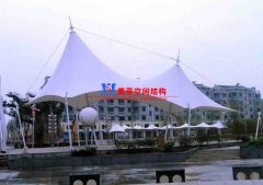 膜結(jié)構(gòu)遮陽棚工程是什么？有哪些優(yōu)勢(shì)和特點(diǎn)？