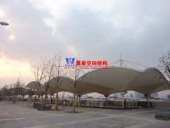 膜結構膜面怎么二次張拉？張拉膜膜面二次張拉的方法是什么？