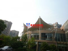 膜結(jié)構和傳統(tǒng)結(jié)構對比有哪些優(yōu)勢？膜結(jié)構建筑有哪些突出的特點？