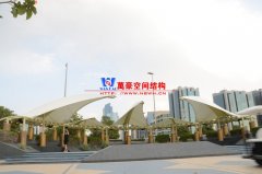 什么是拉膜結(jié)構？如何選擇靠譜的拉膜結(jié)構公司？