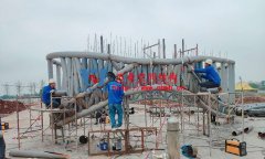 四川南充電影學院景觀膜結(jié)構(gòu)工程主桁架基本拼裝完成